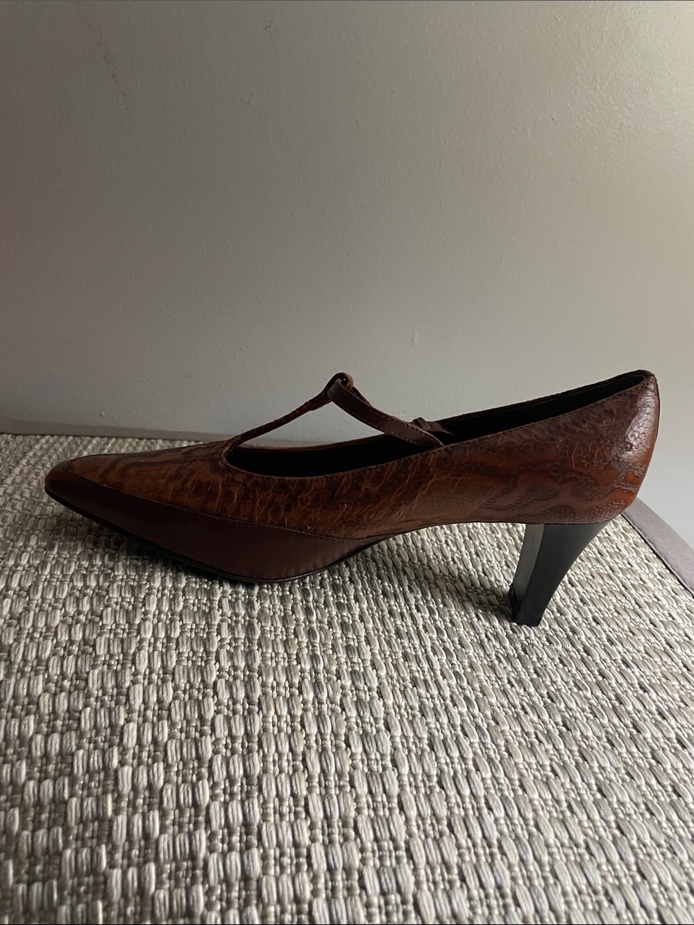 Amalfi Brown Leather T-Strap Mid Heel Pump